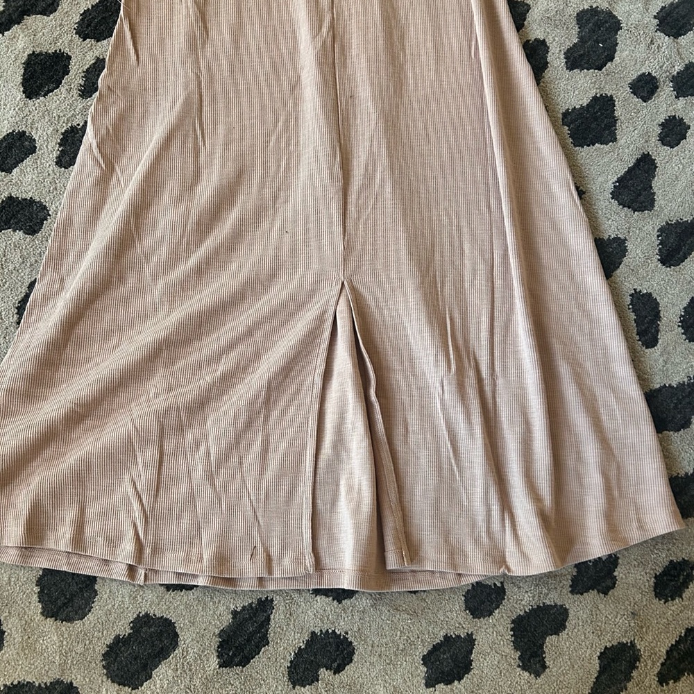 “NEW IN” DRESS Women's Tan - Picture 5 of 8